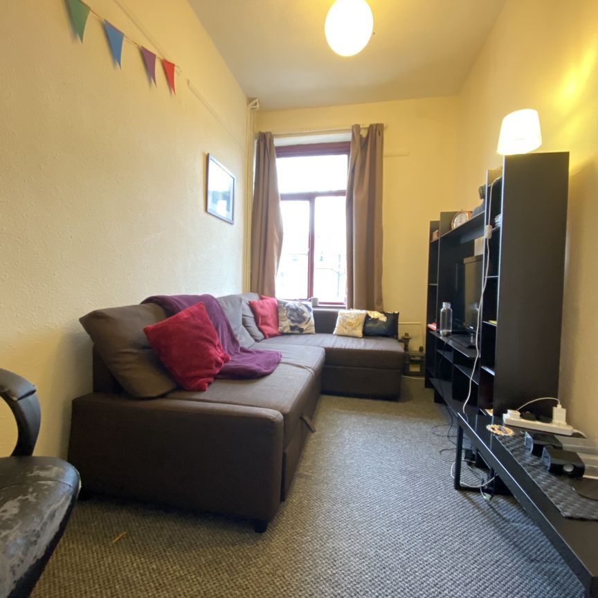 Llanbleddian Gardens, Cathays - Photo 1