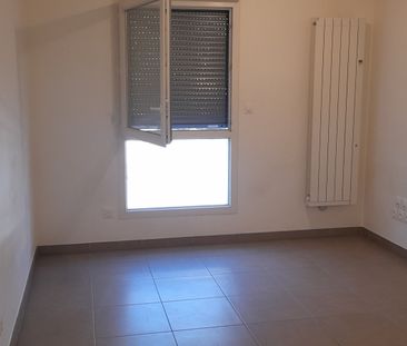 Location Appartement 1 pièce 21m² VILLEFRANCHE SUR SAONE 69400 - Photo 1