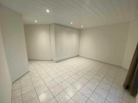 Ruime woning met 4 slaapkamers - Photo 5