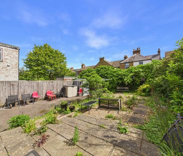 3 bedroom semi-detached house to rent - Photo 3