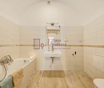 Pronájem bytu 2+1 40 m² - Fotografie 4