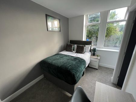 1 bed house share to rent in Church Street, Burnley, BB11 - Photo 4