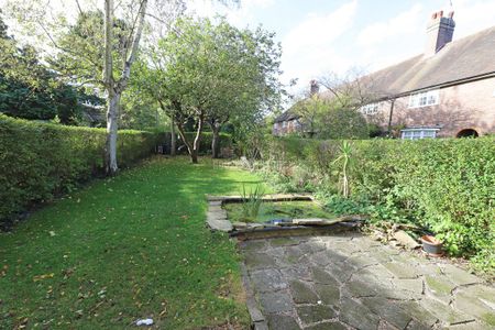 Neale Close Hampstead Garden Suburb N2 - Photo 5
