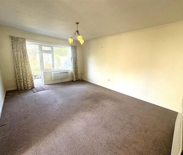 2 bedroom semi-detached bungalow to rent - Photo 1