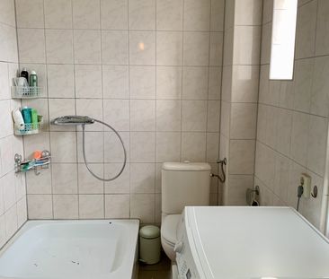 Te huur in het centrum van Bussum, een ruime studio met eigen voorz... - Foto 6