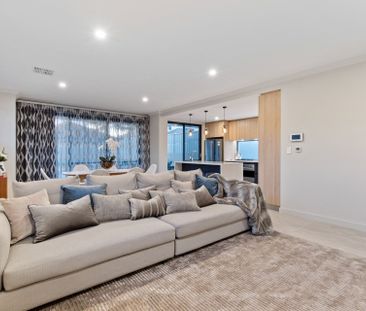 Magnificent 5 Bedroom 3 Bathroom Home in the Heart of Ardross - Photo 1
