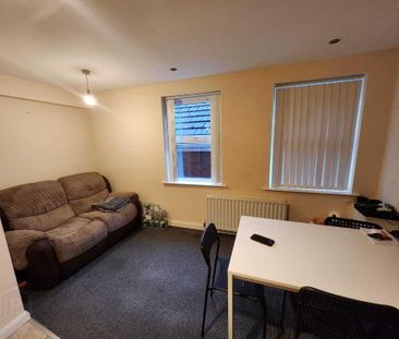 Apartment 7 190 Albertbridge Road, Belfast, BT5 4GU - Photo 6