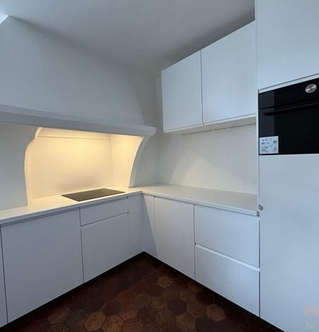 Appartement • Saint Germain des Prés - Photo 2