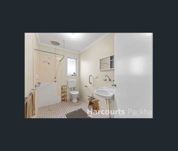 2/11 Lorne Crescent, Huntfield Heights, SA 5163 - Photo 1