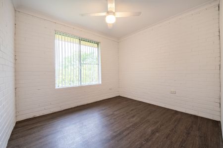 Modern Two-Bedroom Townhouse in Popular South Dubbo - Photo 5