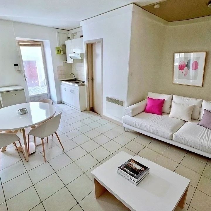 Location Appartement 1 pièce 22m² - Photo 1