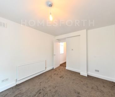 3 Bedroom Flat - Photo 4
