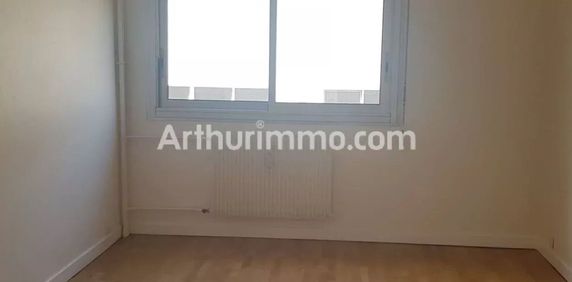 Location Appartement 4 pièces 101 m2 à Lons-le-Saunier - Photo 2