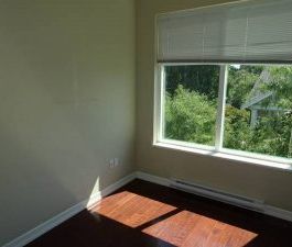 $1450 / 2br – 753ft2 – 2 Bed + 1 Bath in Surrey Central (Surrey) - Photo 2