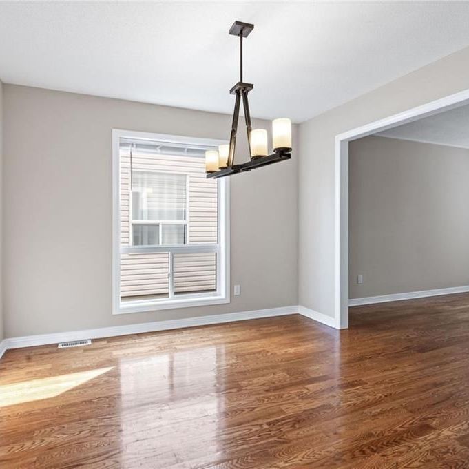 For Lease - 9 ARMAGH Way, Barrhaven, Ontario - Photo 1