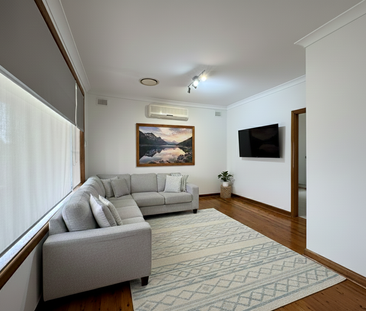 MULTI LIVING FAMILY HOME! - Photo 5