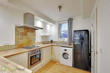 1 Bedroom - Photo 2