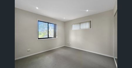 ✨ Unfurnished Townhouse with Expansive Bushland Views ✨ - Photo 5