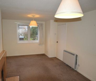 Semi-detached house to rent on - Photo 1