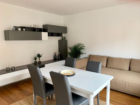 3.5 Zimmer, 90 m², 2. Stock - Photo 2
