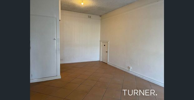 Lovely unit by the beach!! - Photo 1