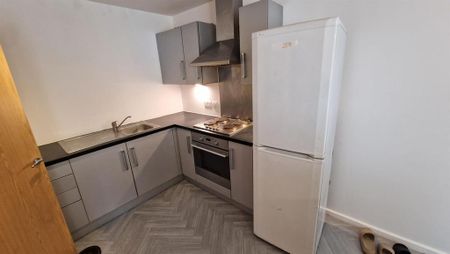 2 bedroom apartment to rent - Photo 5