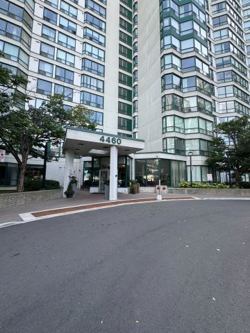 For Lease - 4460 Tucana Court Unit# 1807 (PRIMARY BEDROOM), Mississauga, Ontario - Photo 4