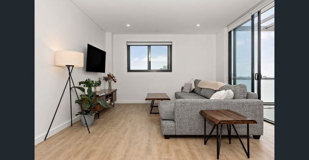 Stylish 2 Bedroom Unit in Excellent Location! - Photo 1