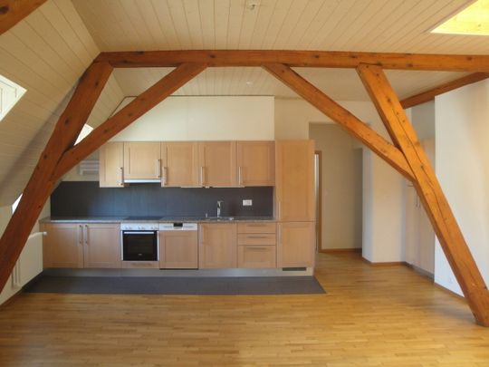 Bel appartement avec cachet au coeur d'Aigle - Foto 1