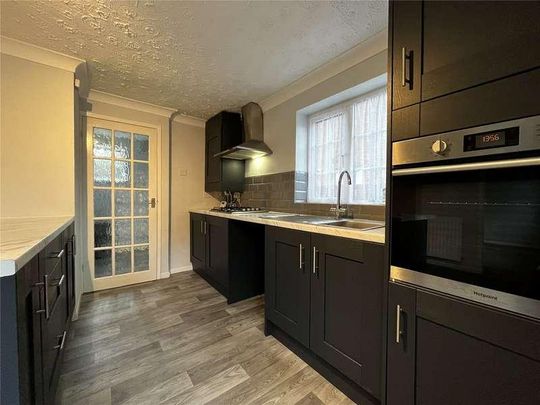 Old Vicarage Road, Dawley, Telford, Shropshire, TF4 - Photo 1