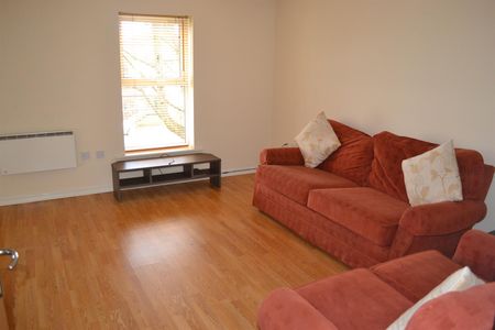 2 Bedroom Apartment for Rent - Photo 2