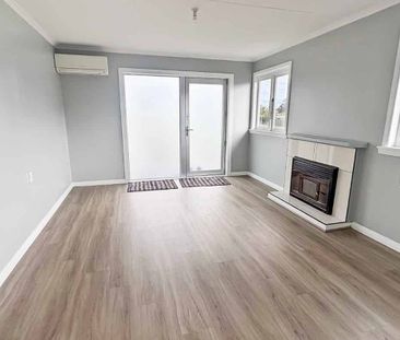 THREE BEDROOMS IN SHANNON - Photo 1