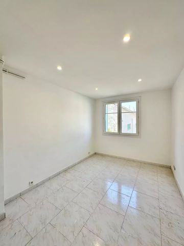 Location Appartement 3 pièces 51m² TOULON 83000 - Photo 4