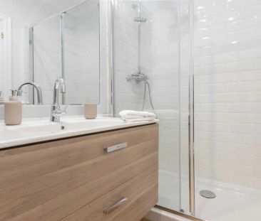 Room in a shared 41-bedroom apartment for rent in Justicia - Foto 4