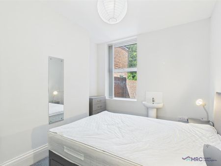 1 bedroom in a house share to rent - Photo 5