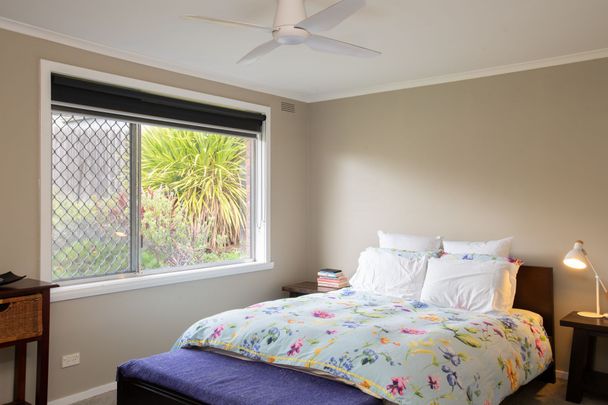 Feel at Home, Living Here! - Photo 1