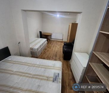 7 bedroom semi-detached house to rent - Photo 4