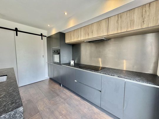 4 bedroom bungalow to rent - Photo 1