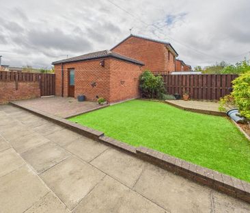 4 bedroom semi-detached house to rent - Photo 3