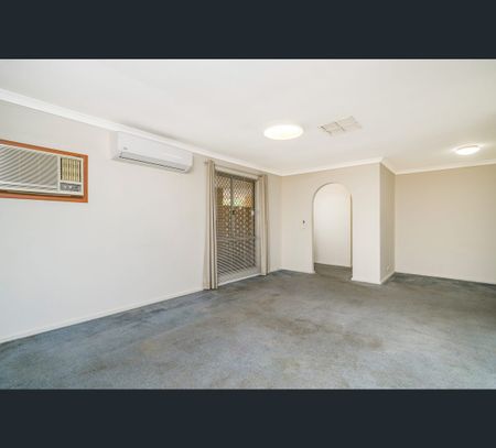 8 Tall Karri Close, Camillo, WA 6111 - Photo 4