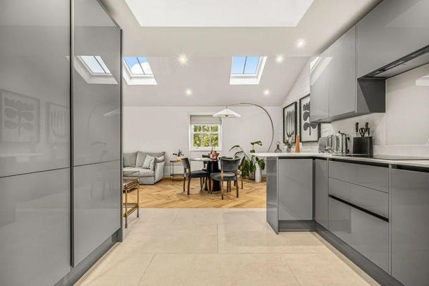 2 bedroom flat to rent - Photo 1