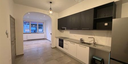 Appartement te huur in Antwerpen voor € 920 met 1 slaapkamer - Photo 3