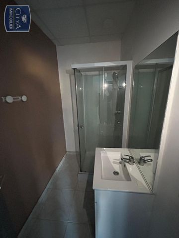 Location Appartement 3 pièces 45m² CLERMONT L HERAULT 34800 - Photo 4