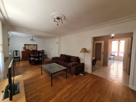 Location Appartement 3 pièces 77m² VILLEURBANNE 69100 - Photo 2