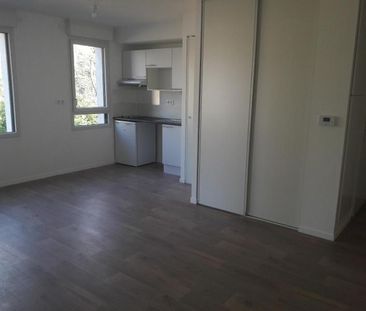 Location Appartement 2 pièces 42m² NANTES 44300 - Photo 2