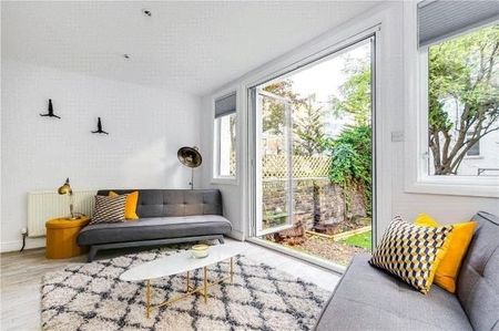 1 Bed Flat, Earls Court Road, W8 - Photo 3