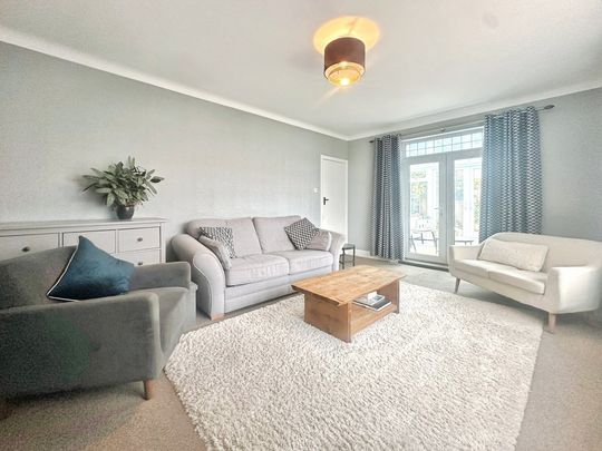 Kingsley Avenue, Bournemouth - Photo 1