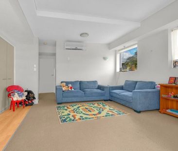 Your Ideal Inner City Location! - Photo 1