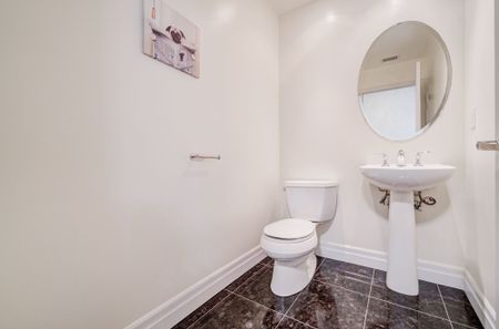 For Lease - 93 Sloping Sky Mews Unit# TH 1, Toronto, Ontario - Photo 2