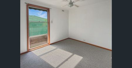 Beautifully Refreshed 4-Bedroom Home Close to Everything - Photo 3